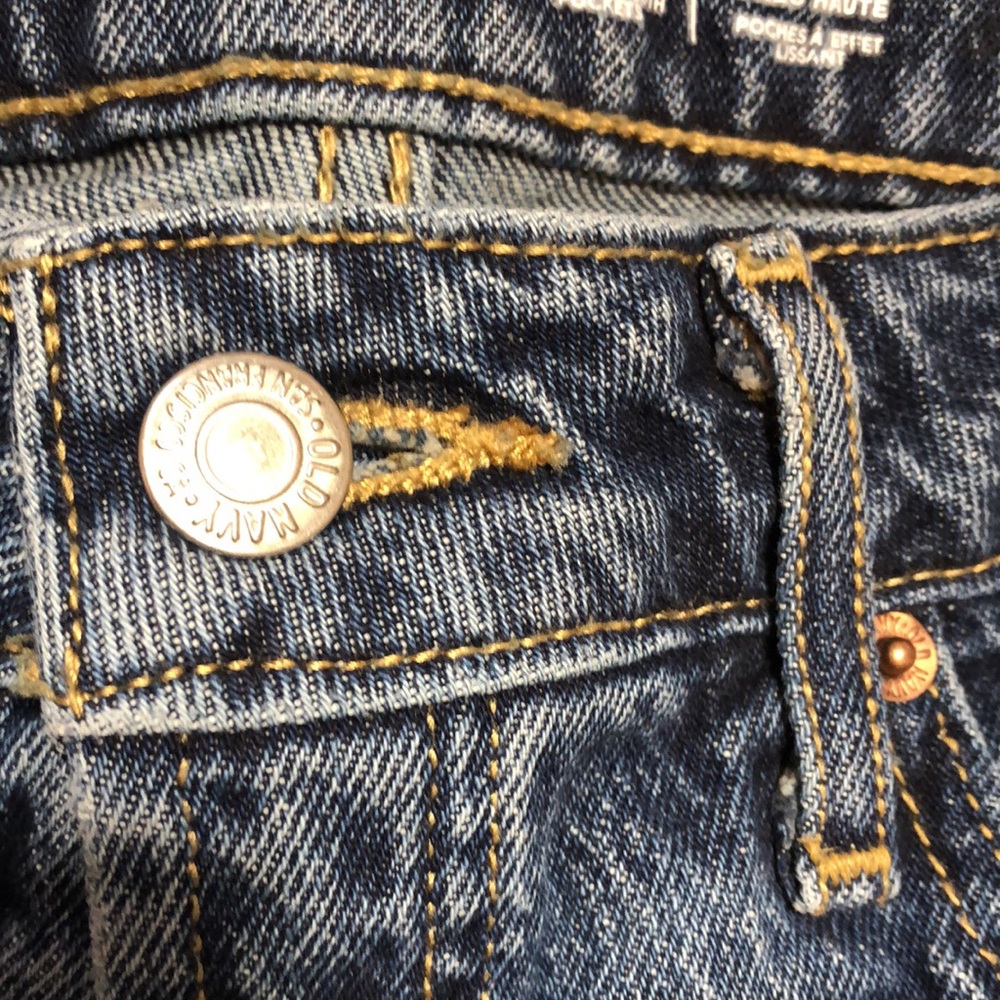Old Navy Extra High-Rise Sky-Hi Wide Leg Jeans - Picture 15 of 17